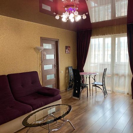 New Apartments With Panoramic Views On Avenue Nauky Kharkov Luaran gambar