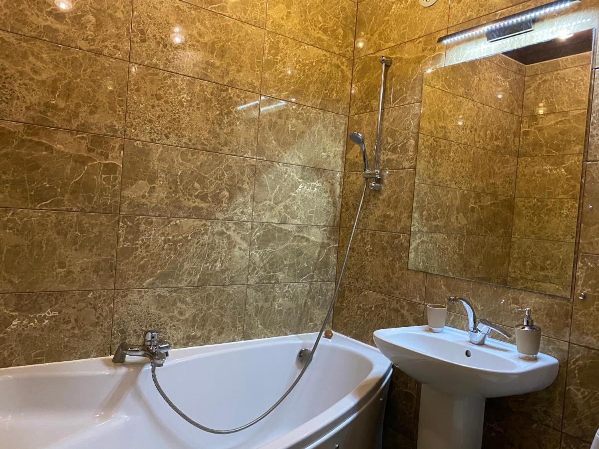 New Apartments With Panoramic Views On Avenue Nauky Kharkov Luaran gambar