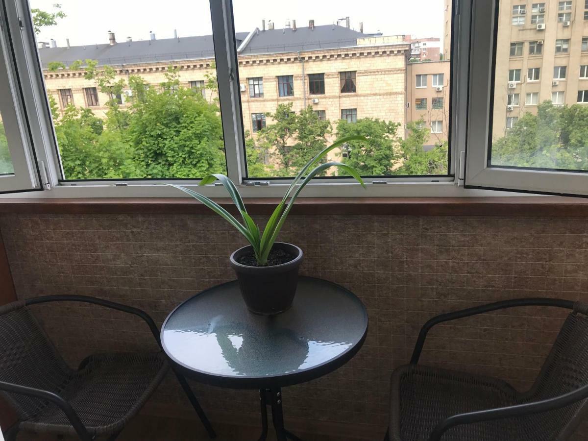 New Apartments With Panoramic Views On Avenue Nauky Kharkov Luaran gambar